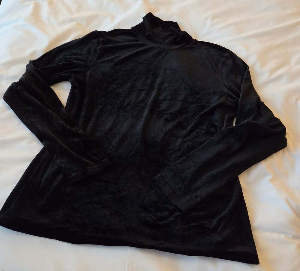 Gap Velvet Mock Neck Long Sleeve Size L Black Shirt